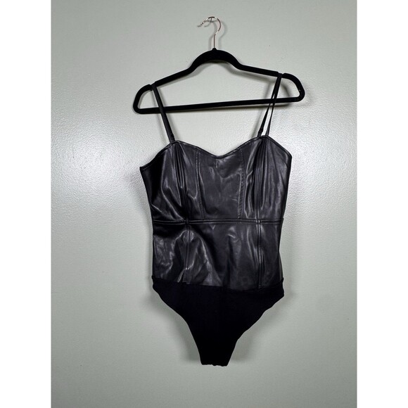 GUESS Sexy Black Bodysuit Womens Large Faux Leather Zip Back Goth Punk Bikercore - Picture 1 of 11